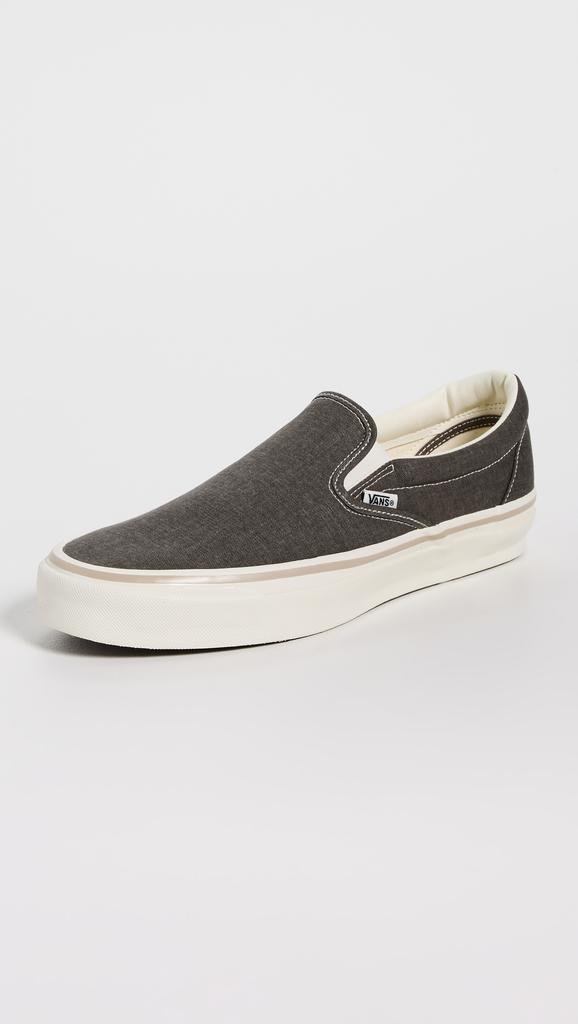 Vans Slip On Sneakers