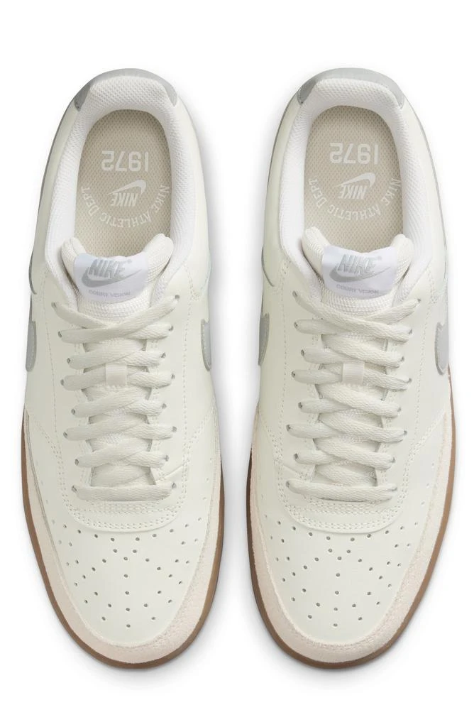 NIKE Court Vision Low Sneaker 4