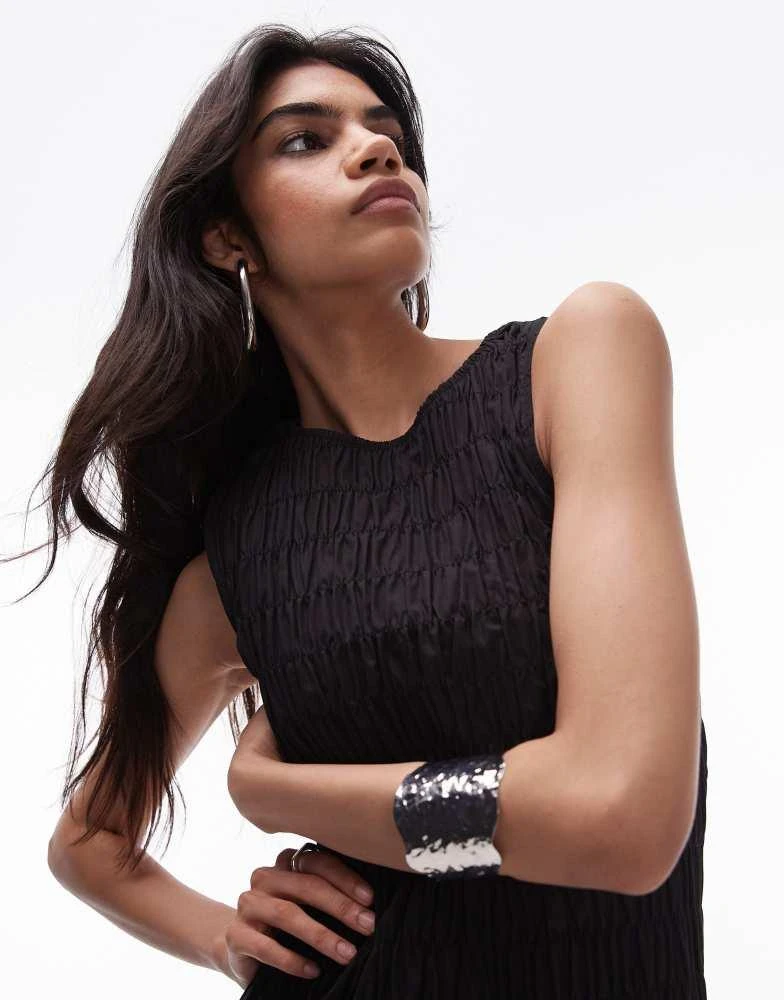 Topshop Topshop shirred maxi dress with contrast top stitch in black 5