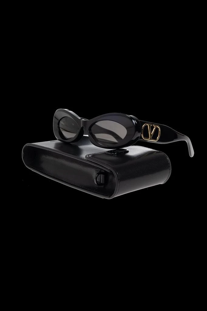 Valentino Valentino Eyewear Cat-Eye Frame Sunglasses 2