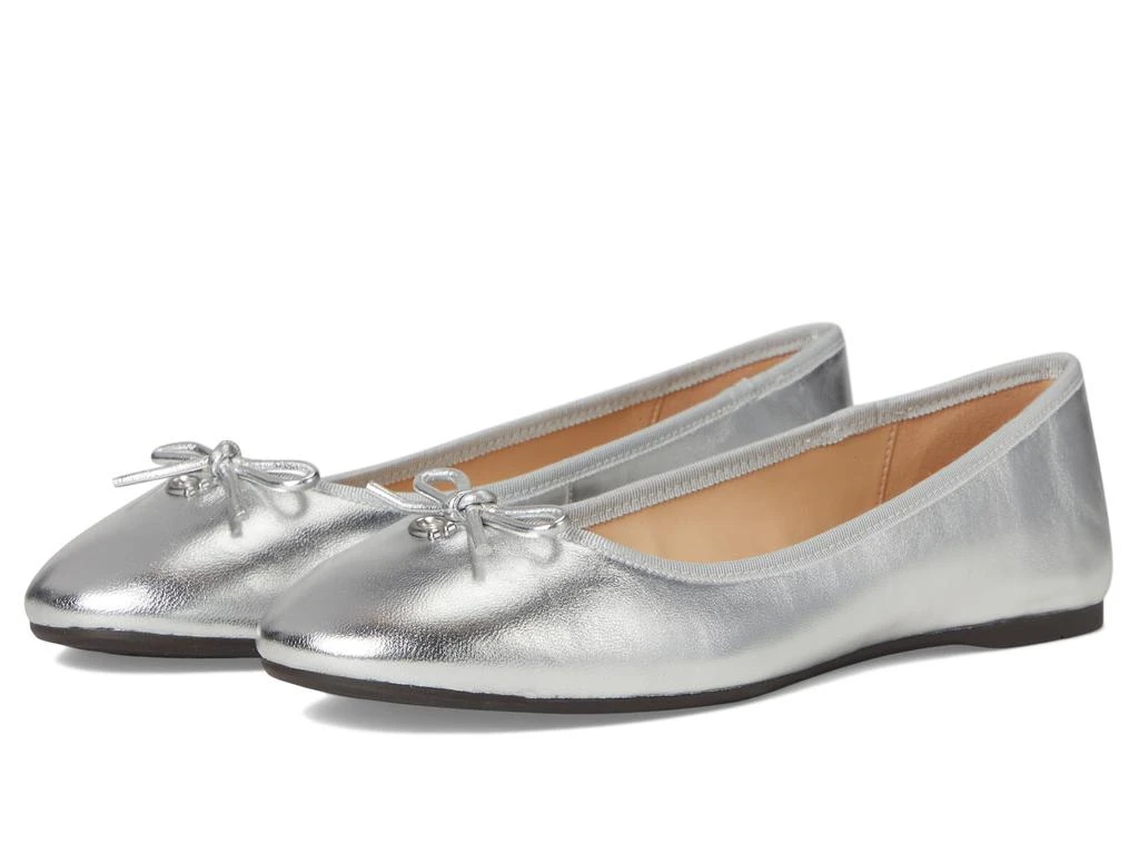 Coach Abigail Flat 1
