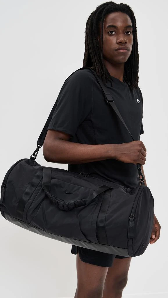 NIKE One Duffel 4