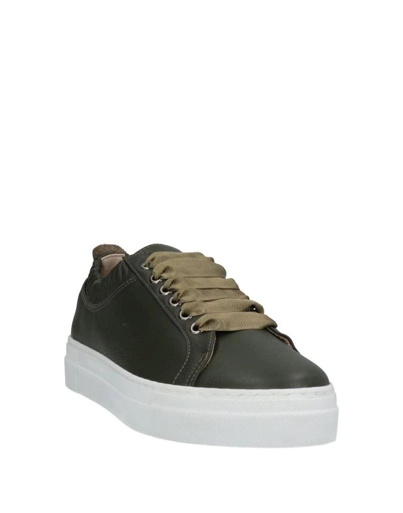TSD12 Sneakers 2