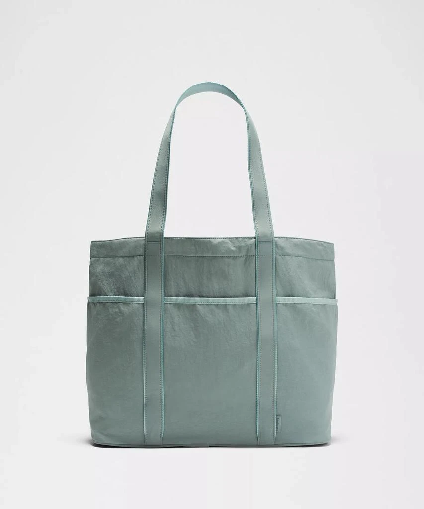 Lululemon Daily Multi-Pocket Tote Bag 20L 18