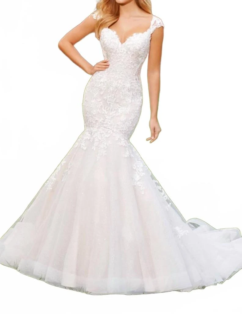 Martin Thornburg Belleau Sleeveless Schiffli Lace Bridal Gown In Ivory