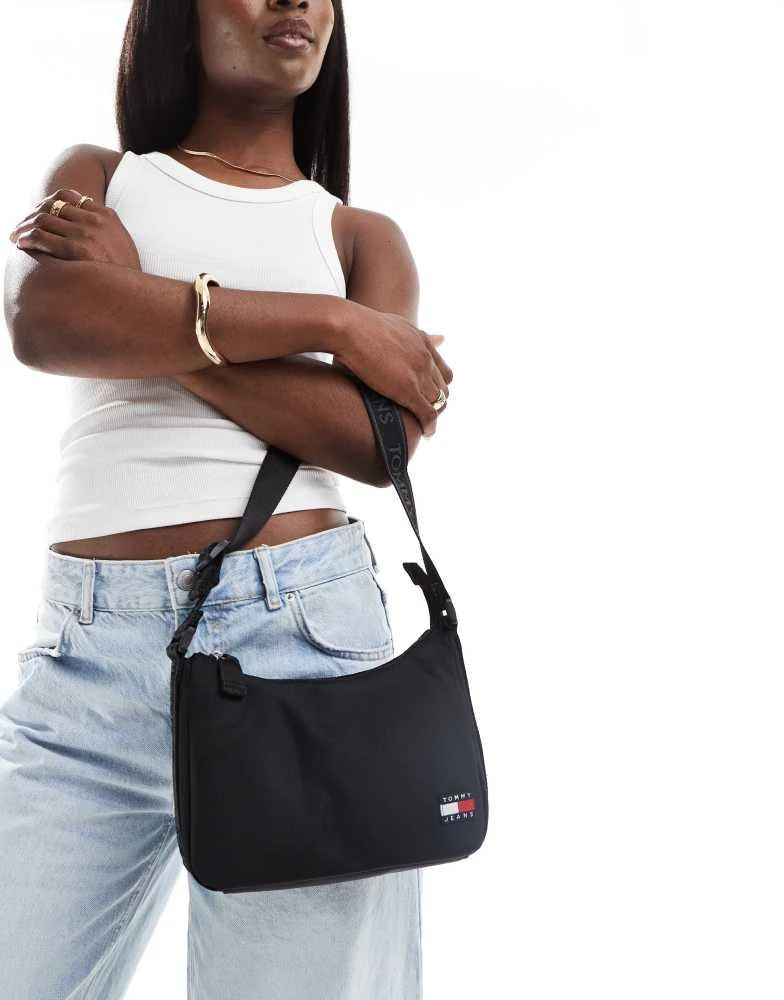 Tommy Jeans Tommy Jeans essential shoulder bag in black 3