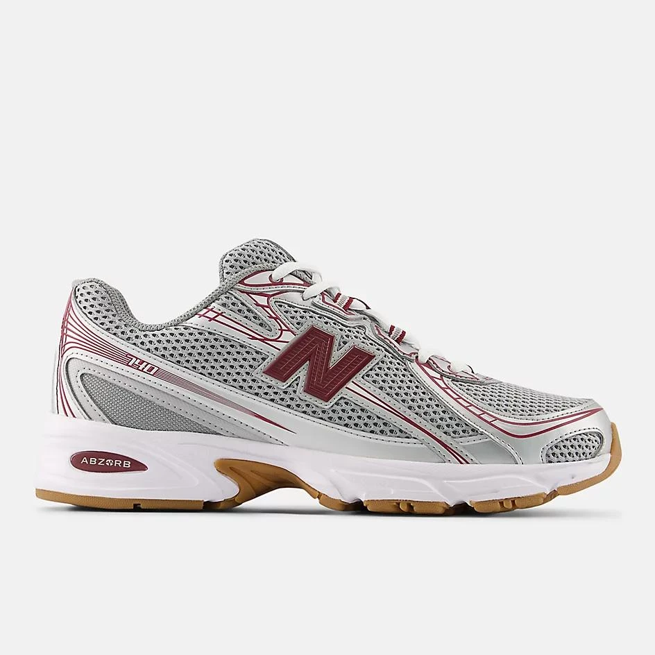 New Balance 740