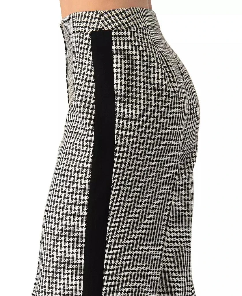 Ivonne Women
s Checkered Wide-Leg Trousers With Side Stripe 6