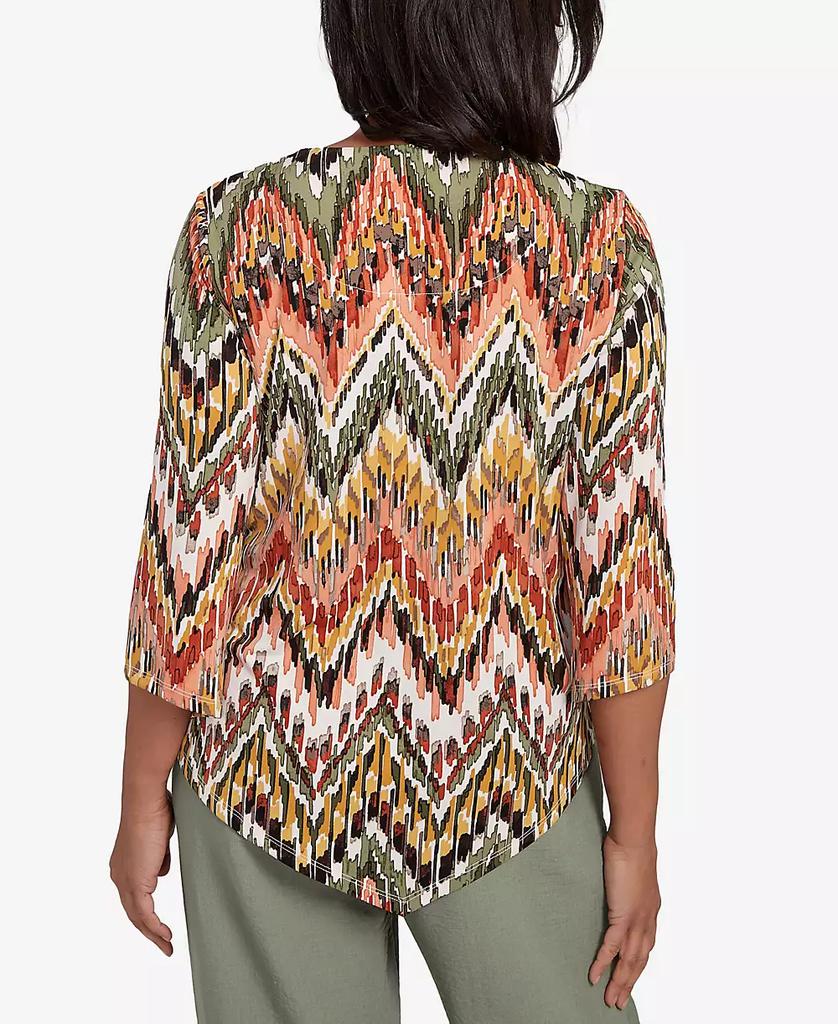 Alfred Dunner Women's Copper Canyon Ikat Chevron Top with Necklace