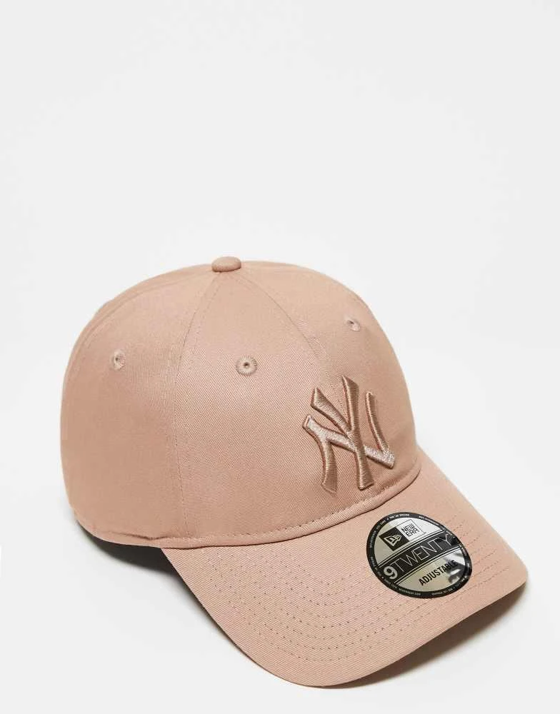 New Era New Era NY Yankees 9twenty cap in beige 1