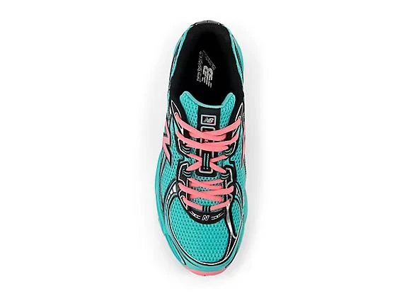 New Balance 740 4