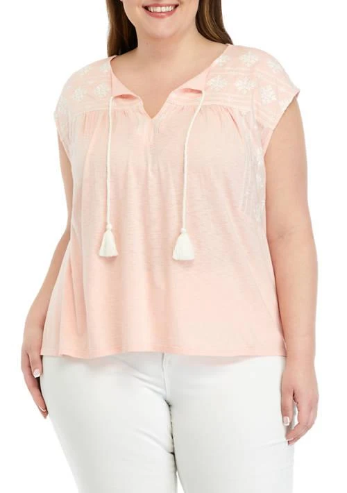 Wonderly Plus Size Embroidered Split Neck Top 1