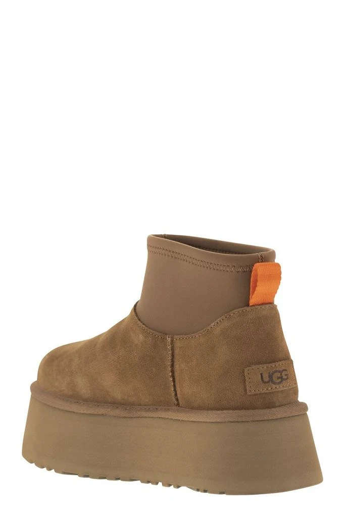 UGG CLASSIC MINI DIPPER BOOTS 3