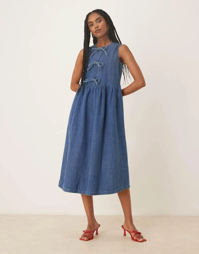 Nobody's Child Nobody's Child Eden sleeveless denim midi dress in mid blue 2