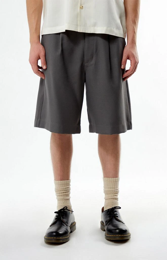 The Met x PacSun Ceremony Pleated Baggy Shorts 2