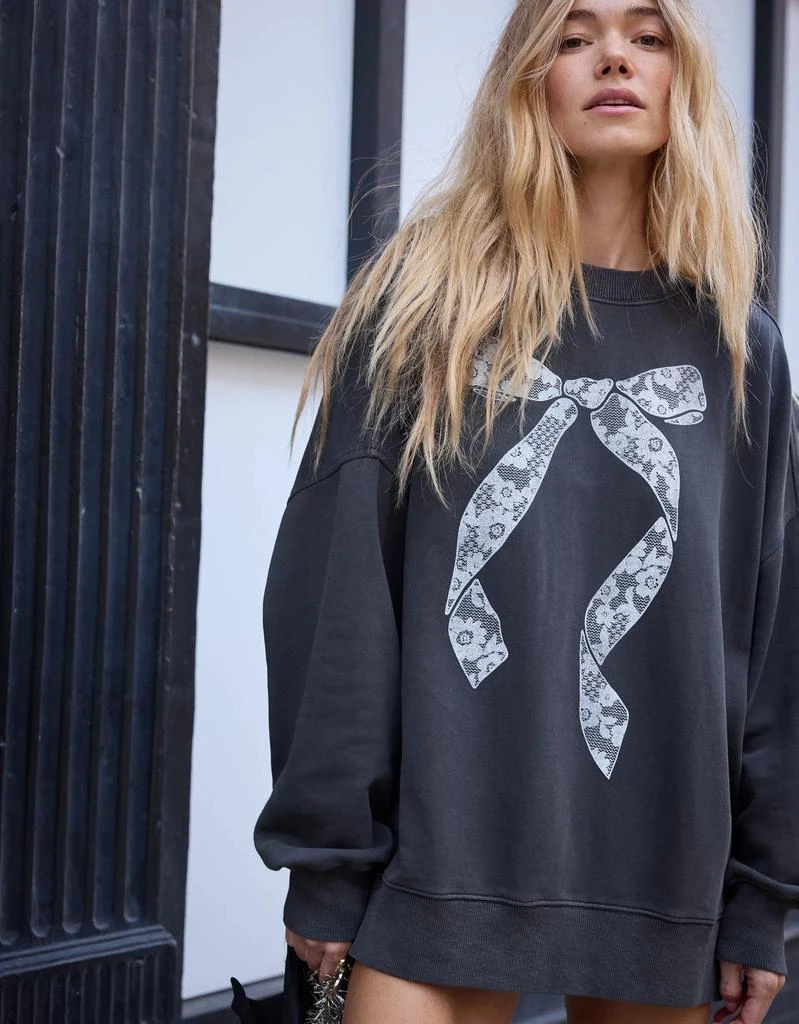 Aerie Aerie Big Chill Bow Graphic Crew Sweatshirt 1