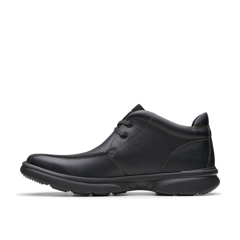 Clarks Bradley Up in Black Leather