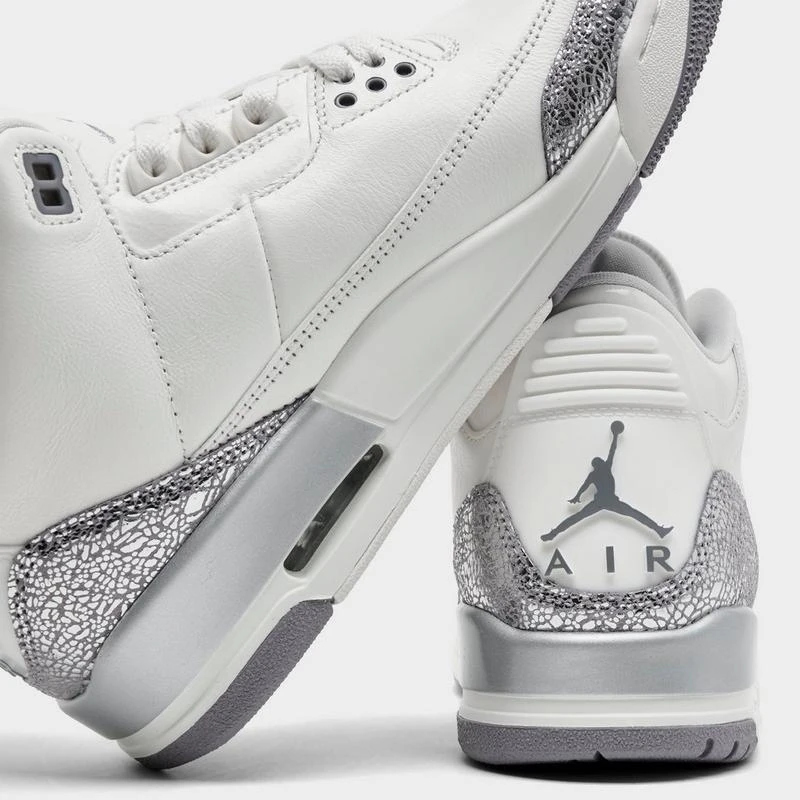Jordan Women's Air Jordan Retro 3 Basketball Shoes 3