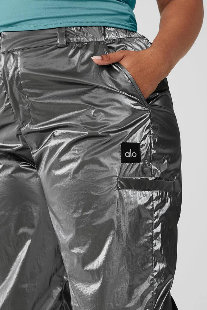 Alo Metallic High-Waist Break Line Jogger - Silver Metallic 8