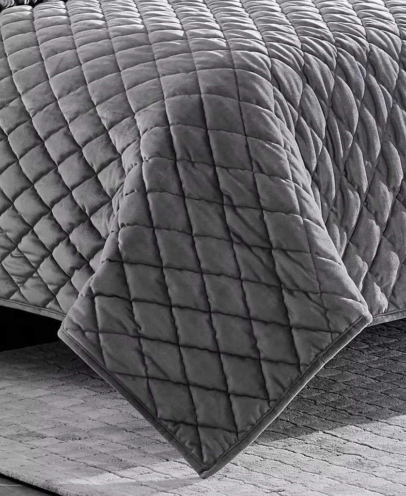 Vera Wang Diamond Velvet 3 Piece Quilt Set 5