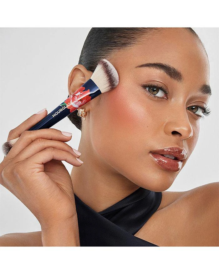 HOURGLASS Ambient Lighting Edit Brush II - Fox 3