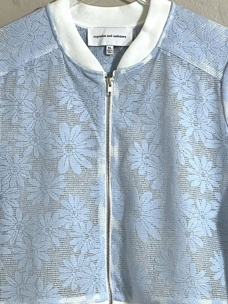 cupcakes and cashmere Women's Audrie Jacket In Blue/white 3