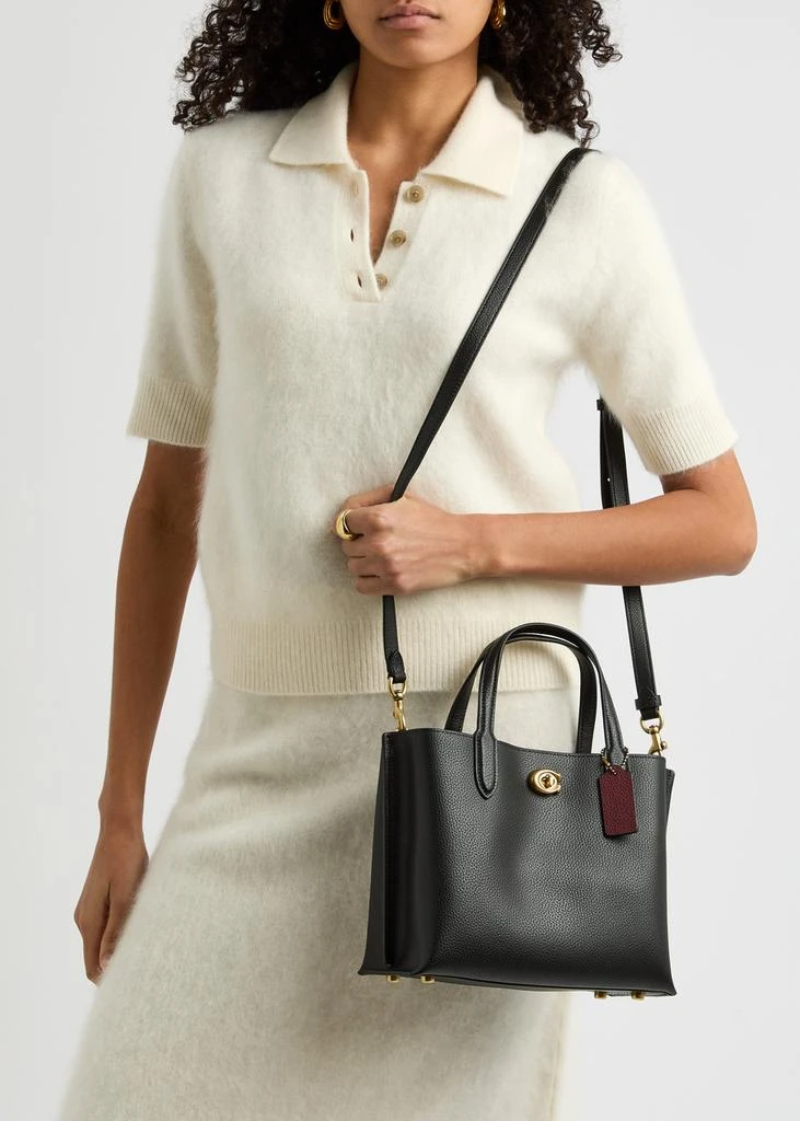 Coach Willow 24 leather tote 10