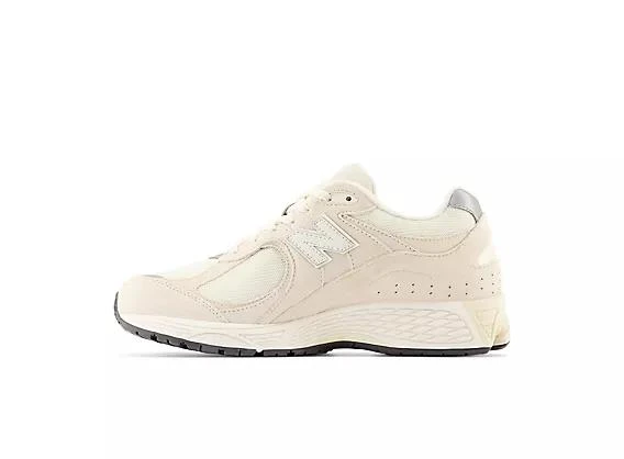 New Balance 2002R 3