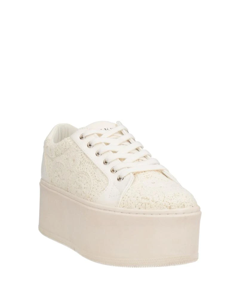 GUESS Sneakers 2