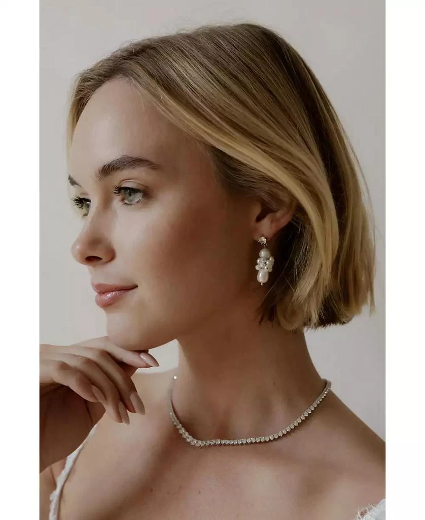Untamed Petals Sydney Pearl Drop Earrings 4