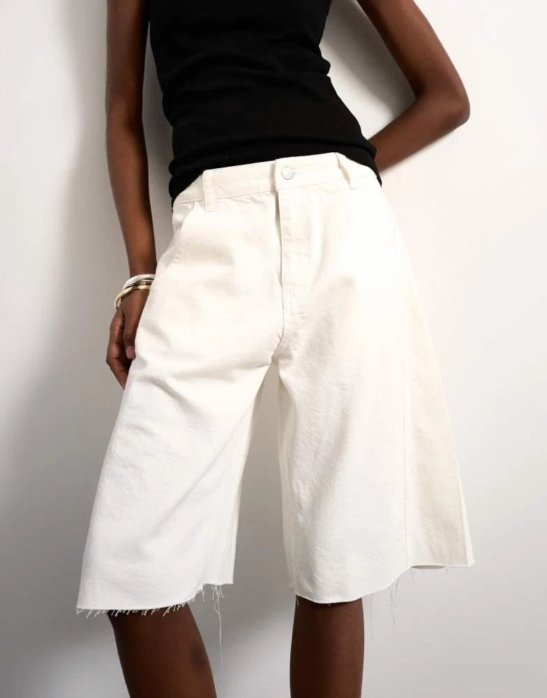 Topshop Topshop denim barrel jort in ecru 2