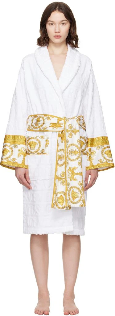 Versace White
I Heart Baroque
Bathrobe