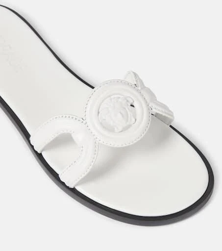 Versace La Medusa 
95 leather sandals 6