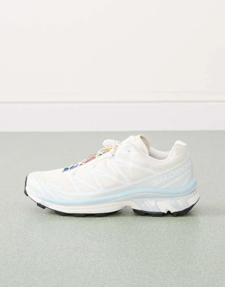 Salomon Salomon XT-6 trainers in off white and blue 2