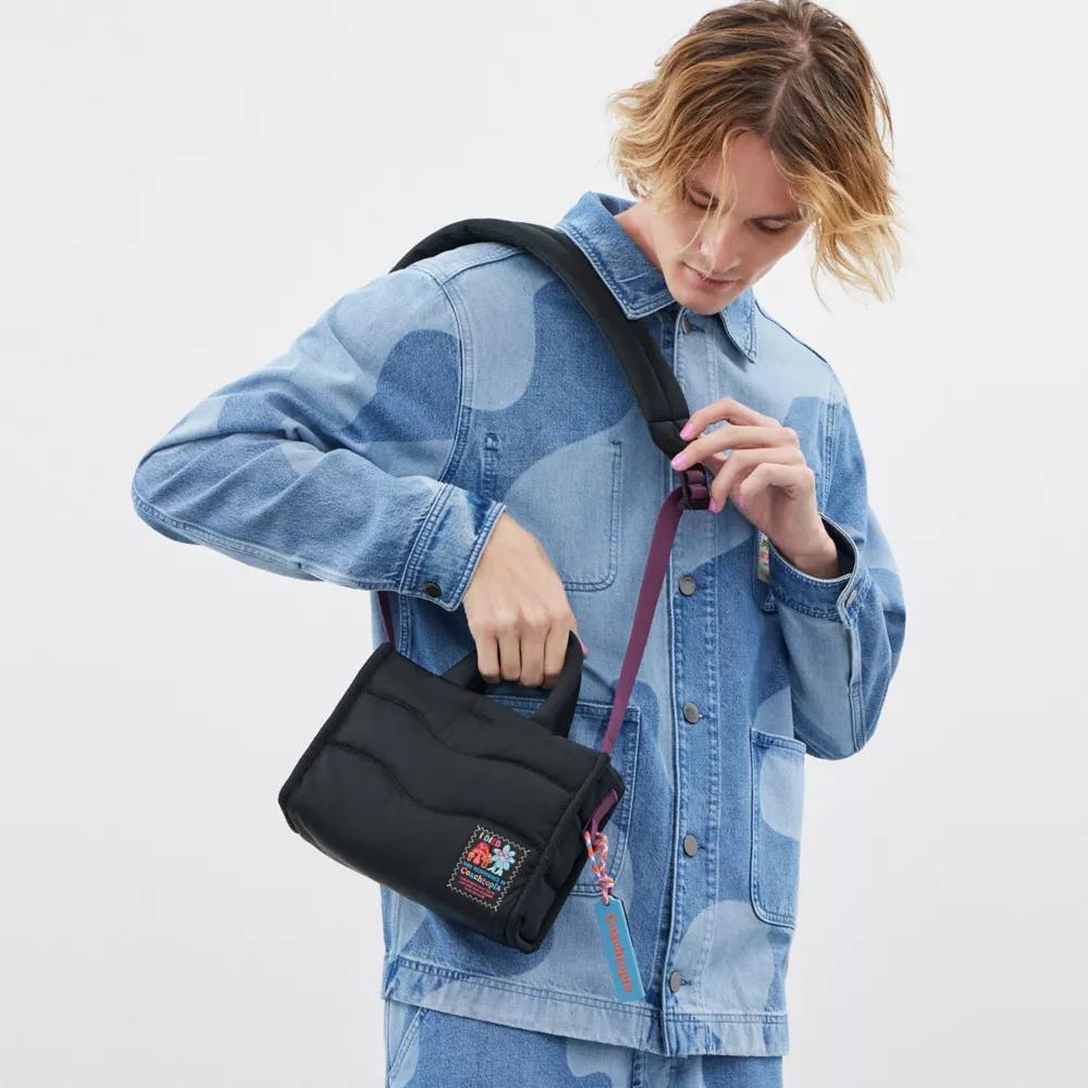 トートバッグ Coachtopia Loop Wavy Tote In Recycled Polyester Coachtopia Loop Tote - Black | Editorialist
