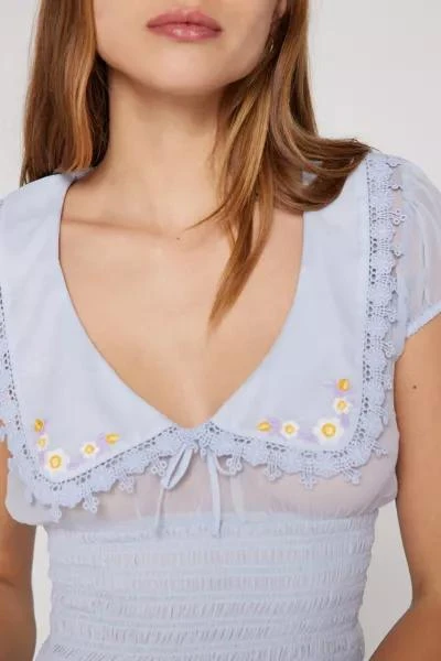 Kimchi Blue Kimchi Blue Frenchie Semi-Sheer Blouse 3