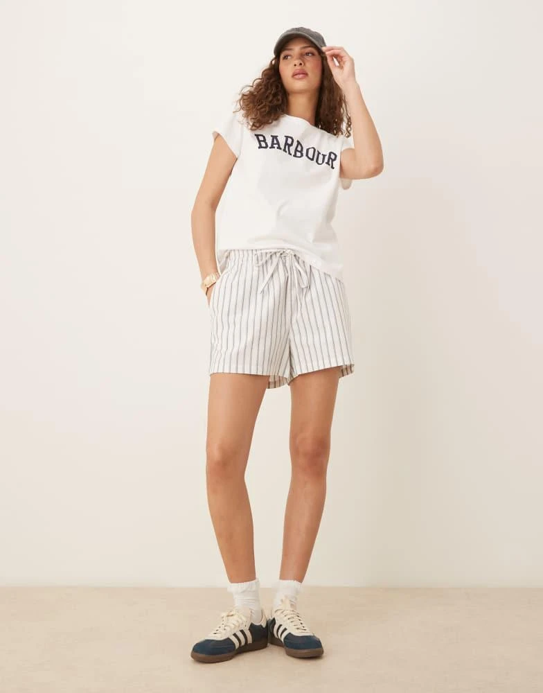 Barbour Barbour Northumberland classic t-shirt in white 2