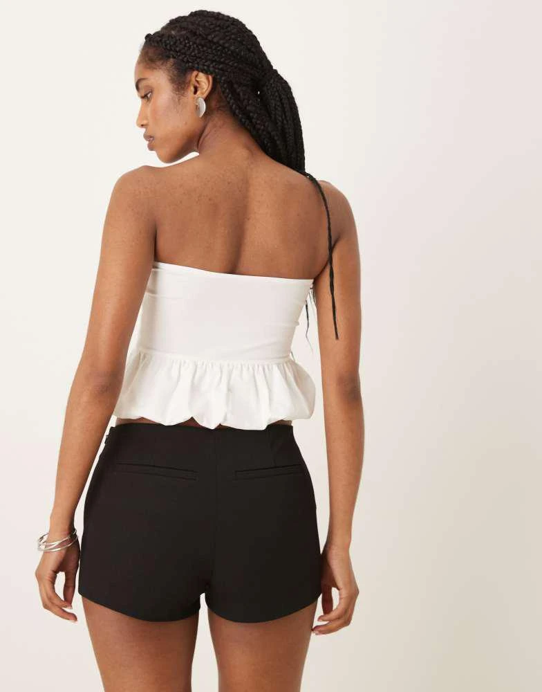 Abercrombie & Fitch Abercrombie & Fitch mid rise tailored shorts in black 4