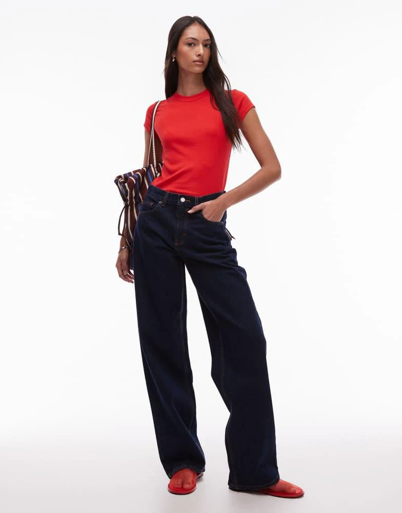 Topshop Topshop Tall Cinch low rise relaxed jean in raw look indigo 1