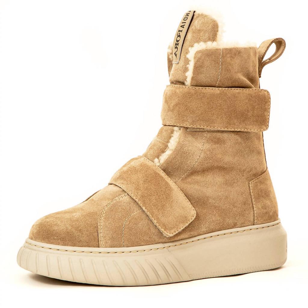 Andia Fora Andia Fora - Women's Shearling Boot
