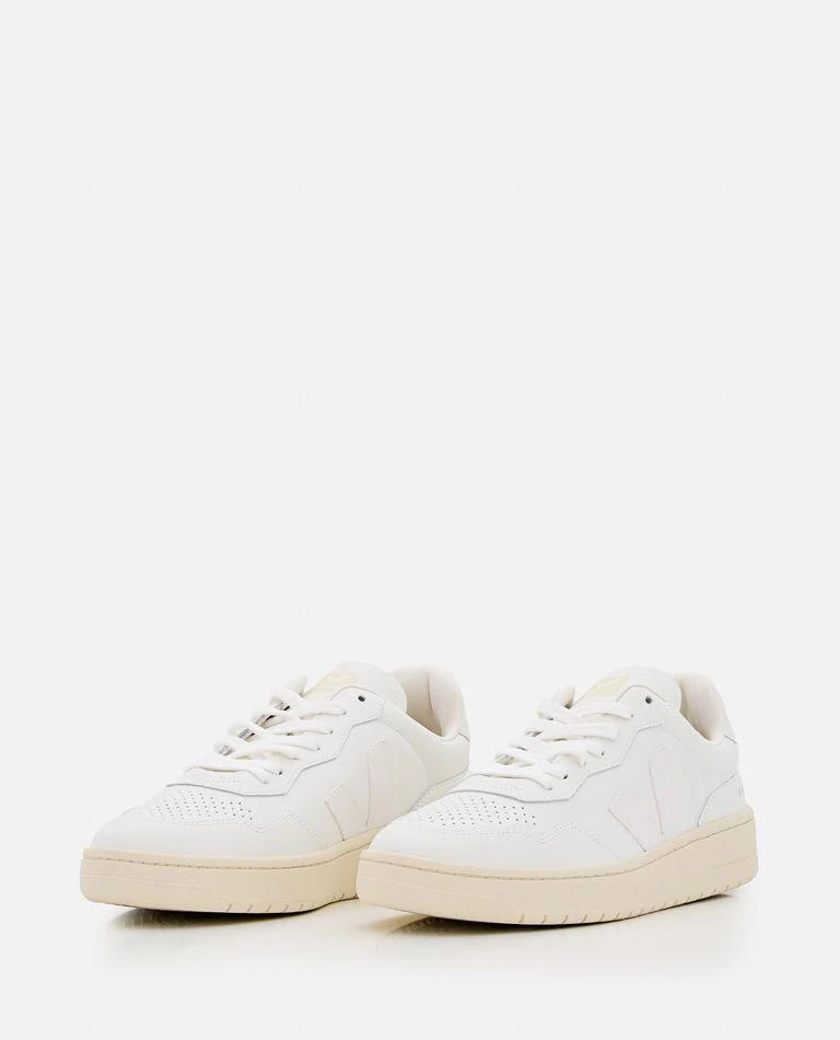 Veja V-90 Sneakers 2