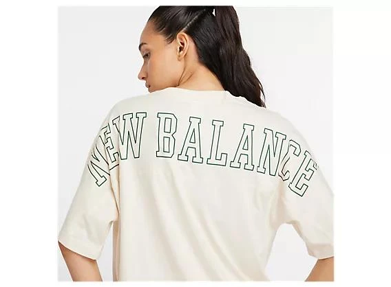New Balance Graphic Oversized Jersey T-Shirt 5