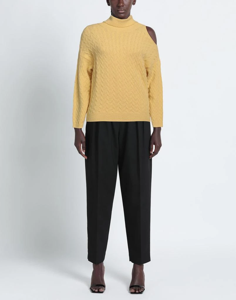 ATTIC AND BARN Turtleneck 2