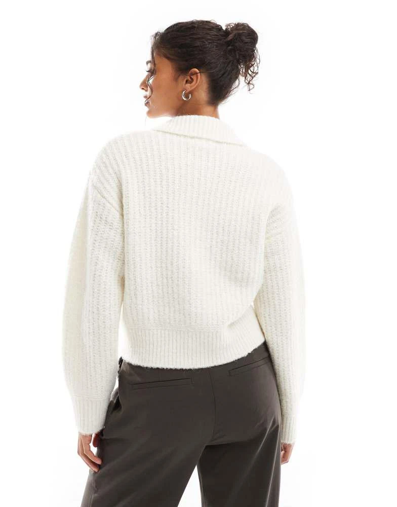 Bershka Bershka chunky knit cardigan in white 2