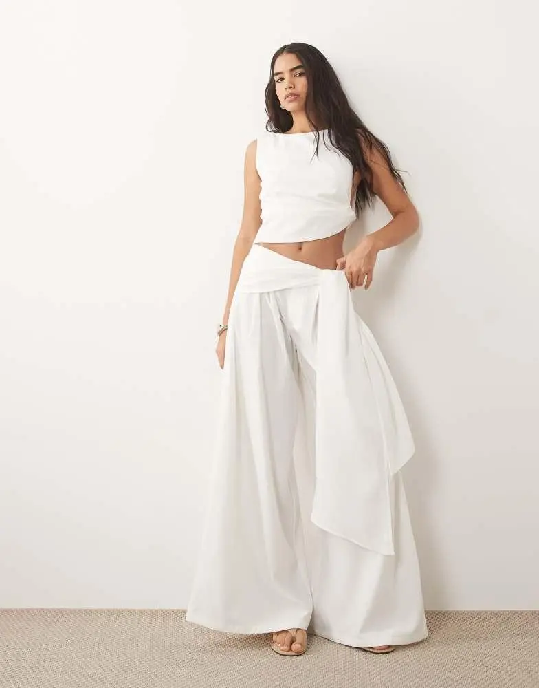 Missyempire Missyempire volume drape tie front wide leg trousers co-ord in white