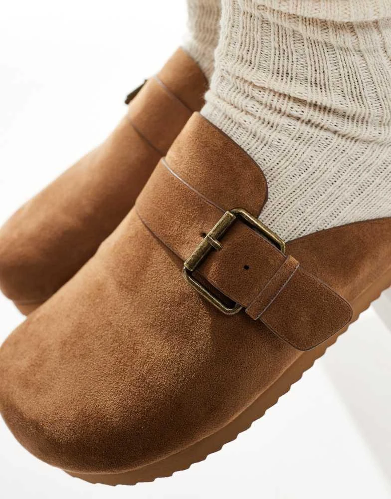 Bershka Bershka clog with buckle in brown 2