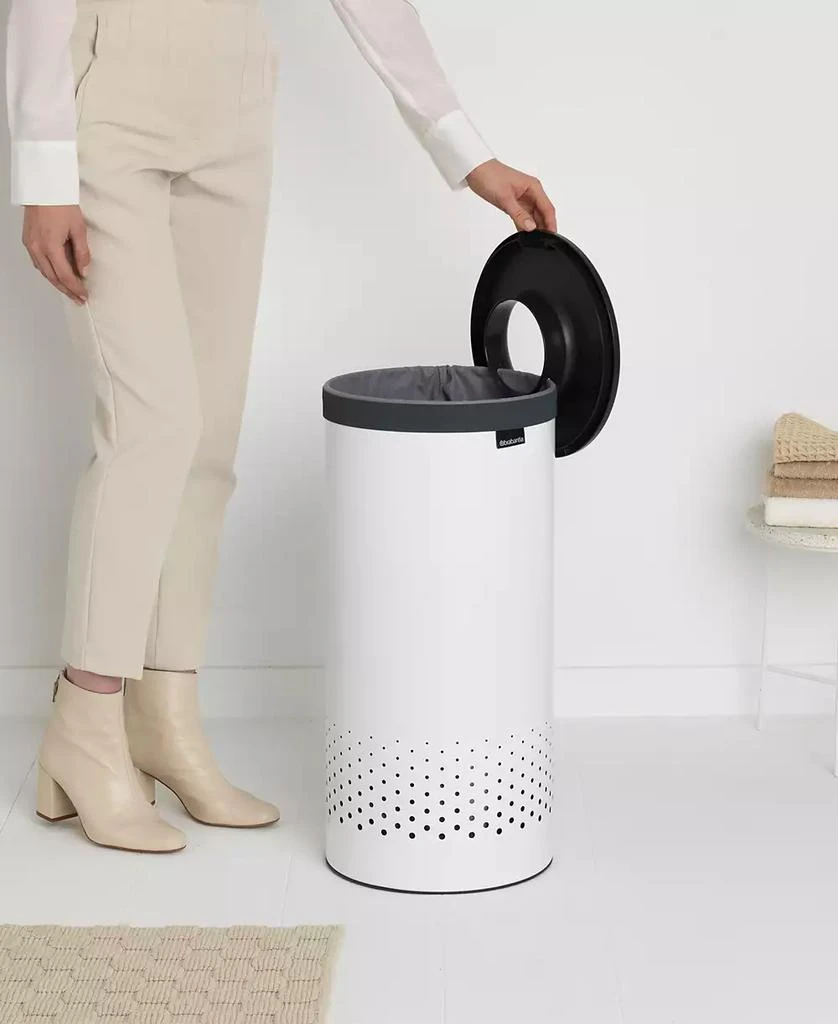 Brabantia 9.2-Gallon Laundry Hamper with Lid 2