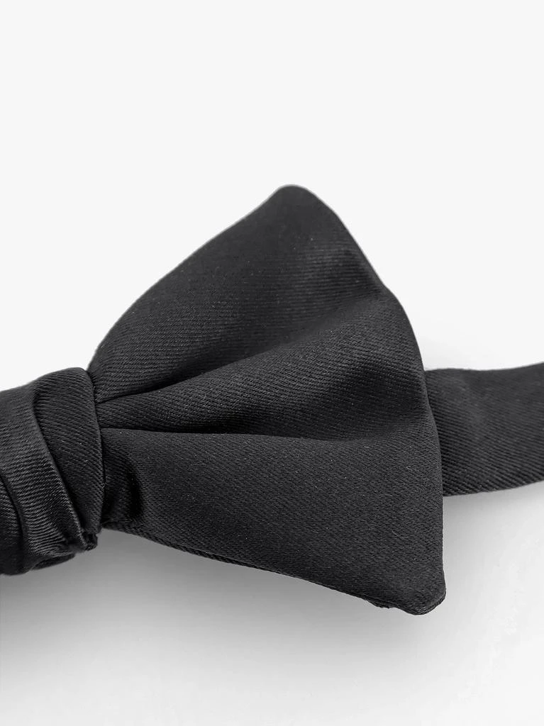 Giorgio Armani Silk bow tie 2