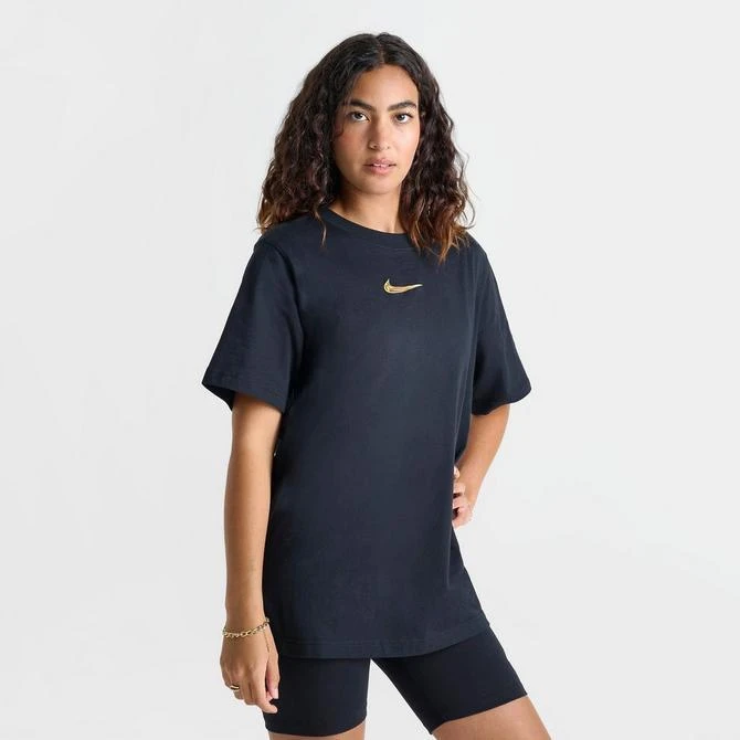 NIKE Women's Nike Charm Short-Sleeve Graphic T-Shirt 4