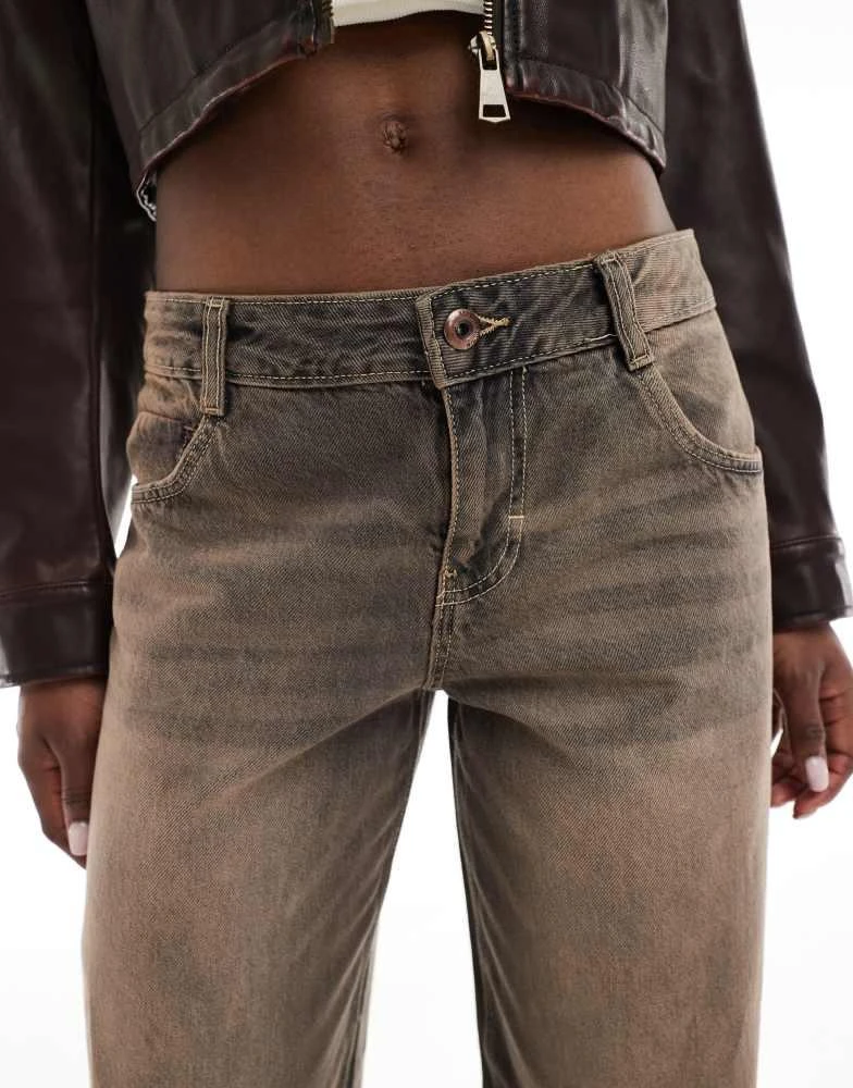 Bershka Bershka baggy wide leg jeans in washed brown 4